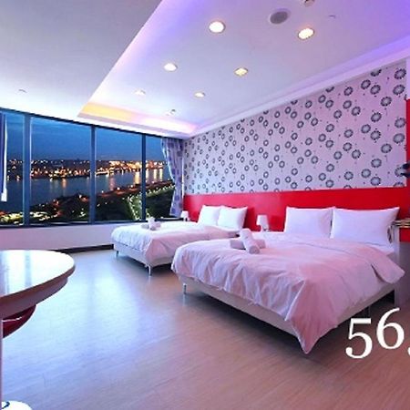 Ferienwohnung 85 Pries Kaohsiung Exterior foto