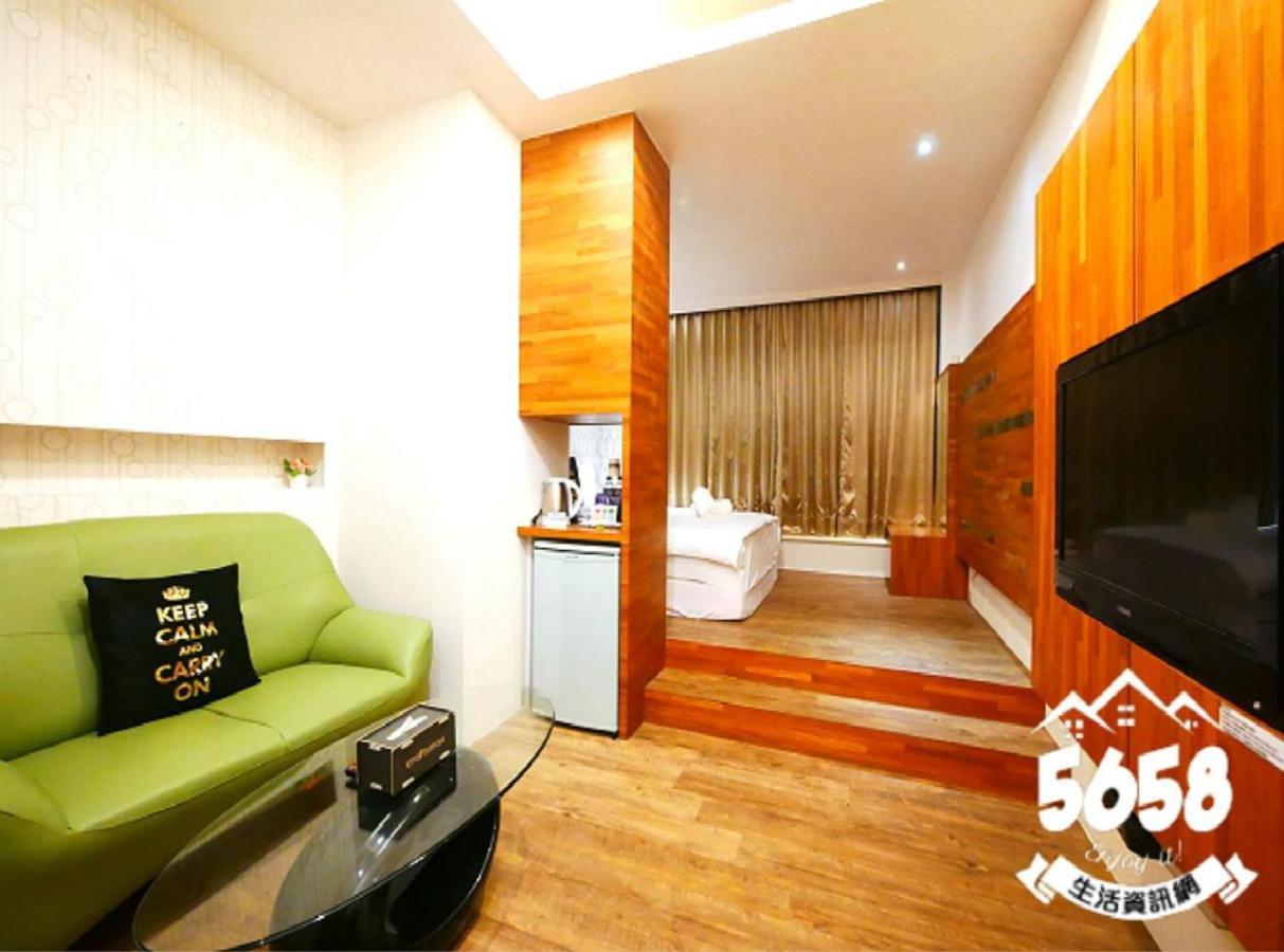 Ferienwohnung 85 Pries Kaohsiung Exterior foto